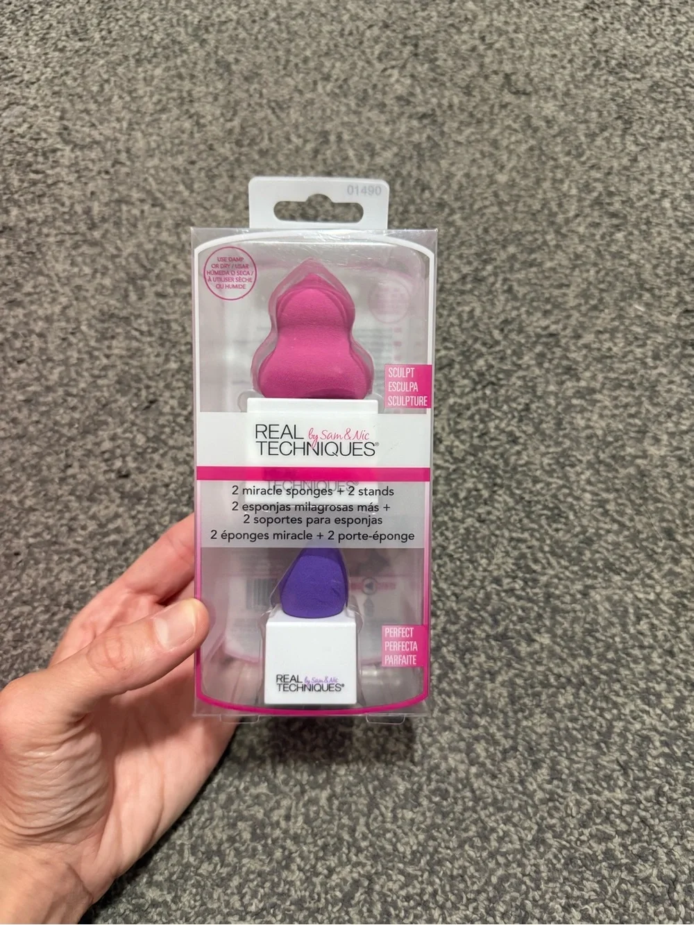NEW Real Techniques Miracle Makeup Sponges + 2 Stands Sculpt & Perfect